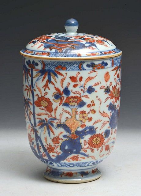 Appraisal: A CHINESE IMARI COVERED BOWL of circular tap form decorated