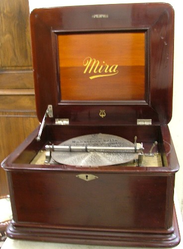 Appraisal: MIRA DISC MUSIC BOX WITH DISCS Mermod Freres St Croix