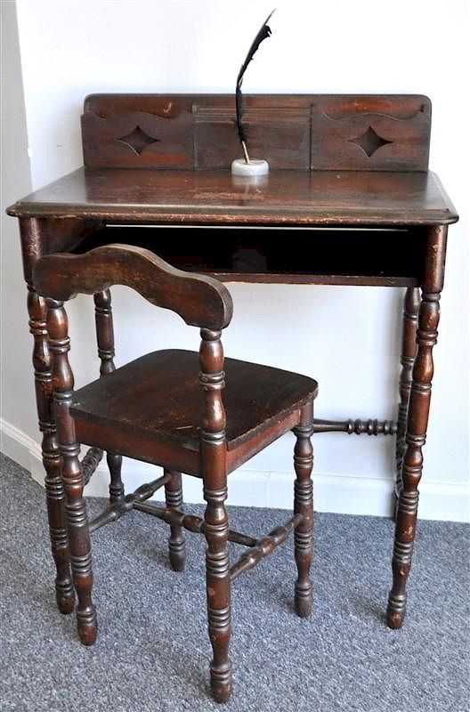 Appraisal: ANTIQUE SCHOOL DESK WITH INKWELL INSERT Antique American School Desk