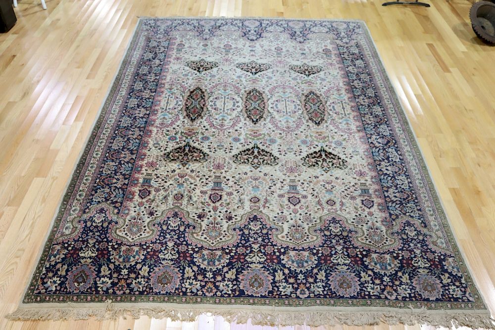 Appraisal: Vintage And Finely Hand Woven Kirman Style Carpet Nice quality