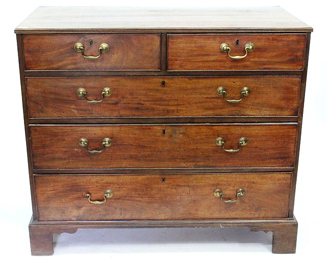 Appraisal: AN ANTIQUE MAHOGANY TWO SHORT AND THREE LONG DRAWER CHEST