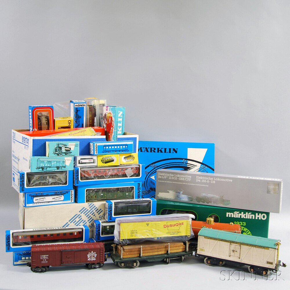 Appraisal: Large Group of Model Trains and Accessories a Marx Girard