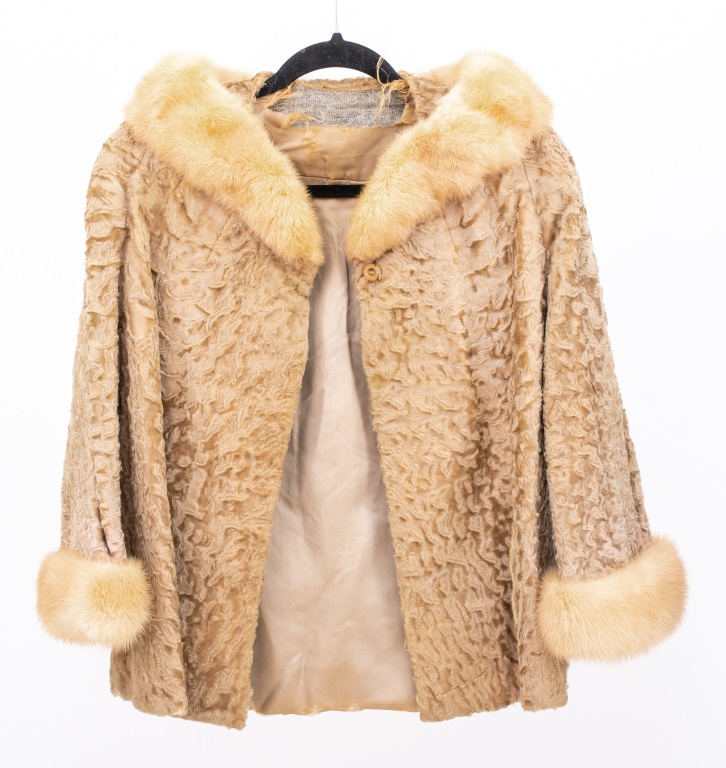 Appraisal: BLONDE PERSIAN LAMB COAT W WHITE MINK COLLAR Blonde Persian