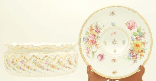 Appraisal: DESCRIPTOIN Two pieces of Dresden porcelain with gilt and polychrome