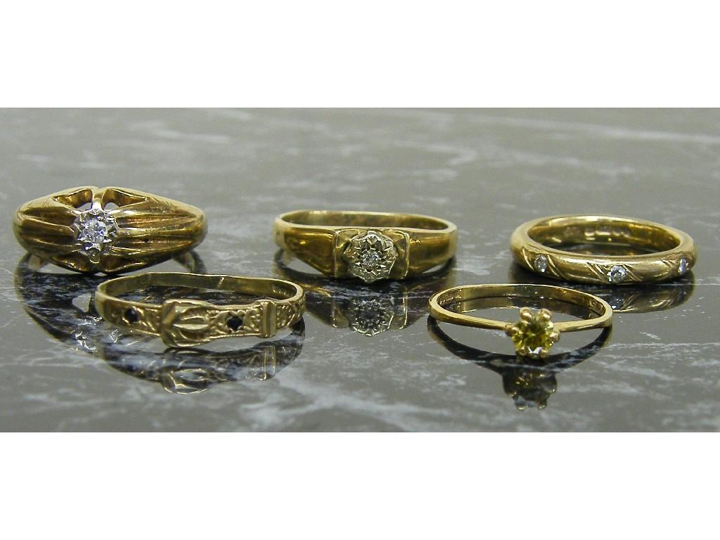 Appraisal: Five assorted ct diamond and other gem set rings gm