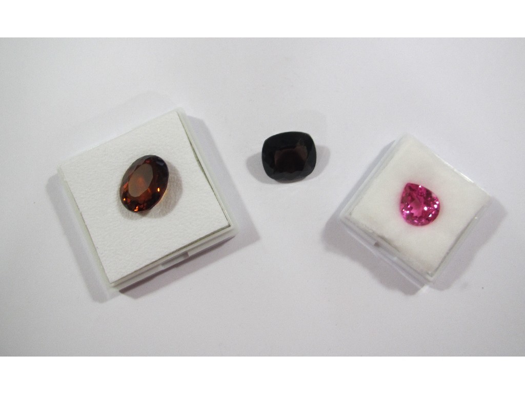 Appraisal: Loose gem stones to include a pear cut pink topaz