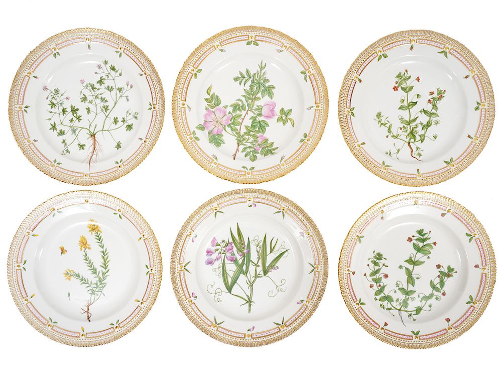 Appraisal: Royal Copenhagen Flora Danica Dinner Plates Royal Copenhagen Flora Danica