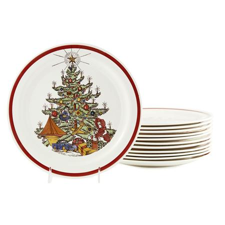 Appraisal: Set of Twelve Christmas Decorated Porcelain Dinner Plates Estimate -