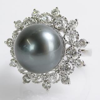 Appraisal: AIG Certified Tahitian Black Pearl Carat Round Brilliant Cut Diamond