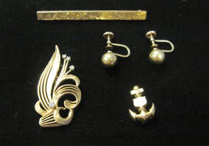 Appraisal: Group of yellow gold lady's accessoriesFive pieces including a pair