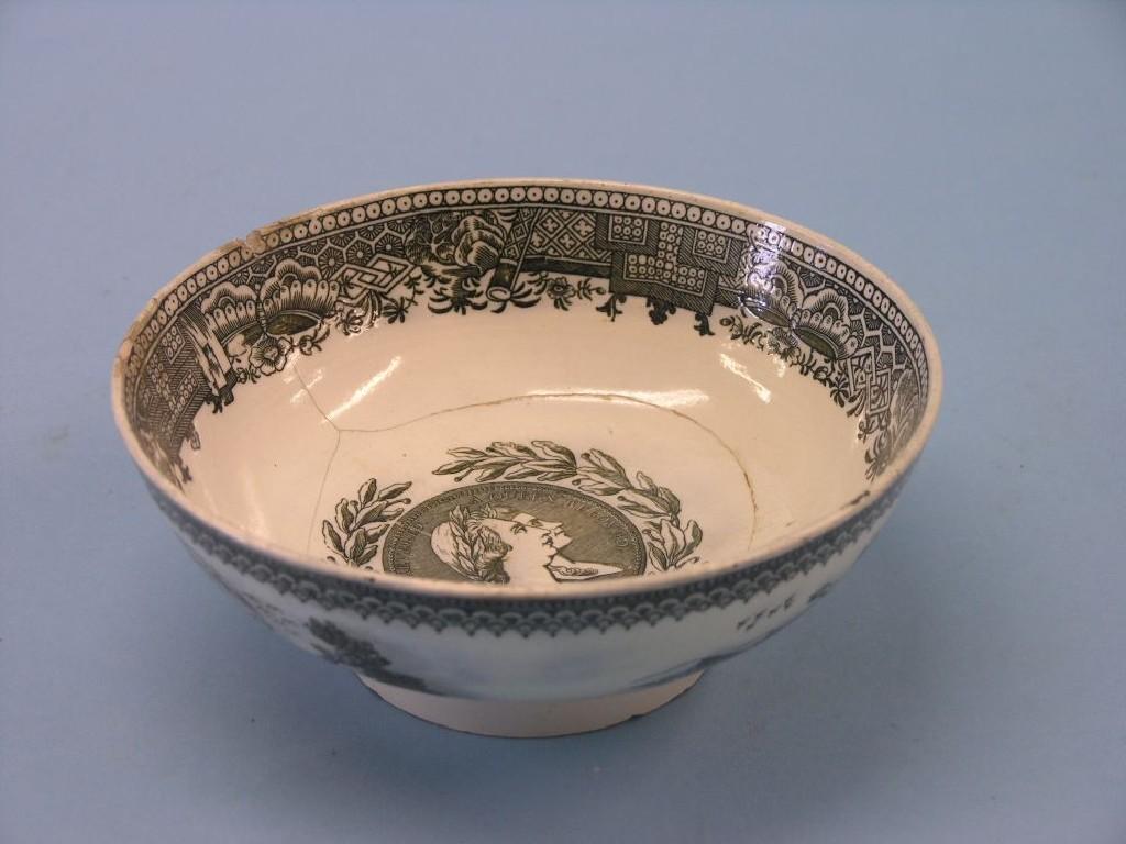 Appraisal: A George III royal commemorative pearlware fruit bowl printed in