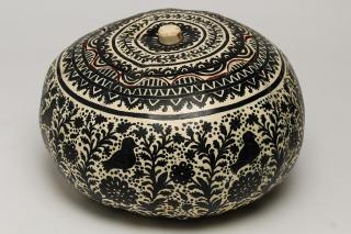 Appraisal: Mexican Painted Lacquered Gourd Bowl From the Olinala area of