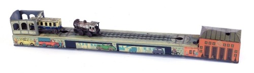 Appraisal: An Arnold US tin plate train on platform cm long