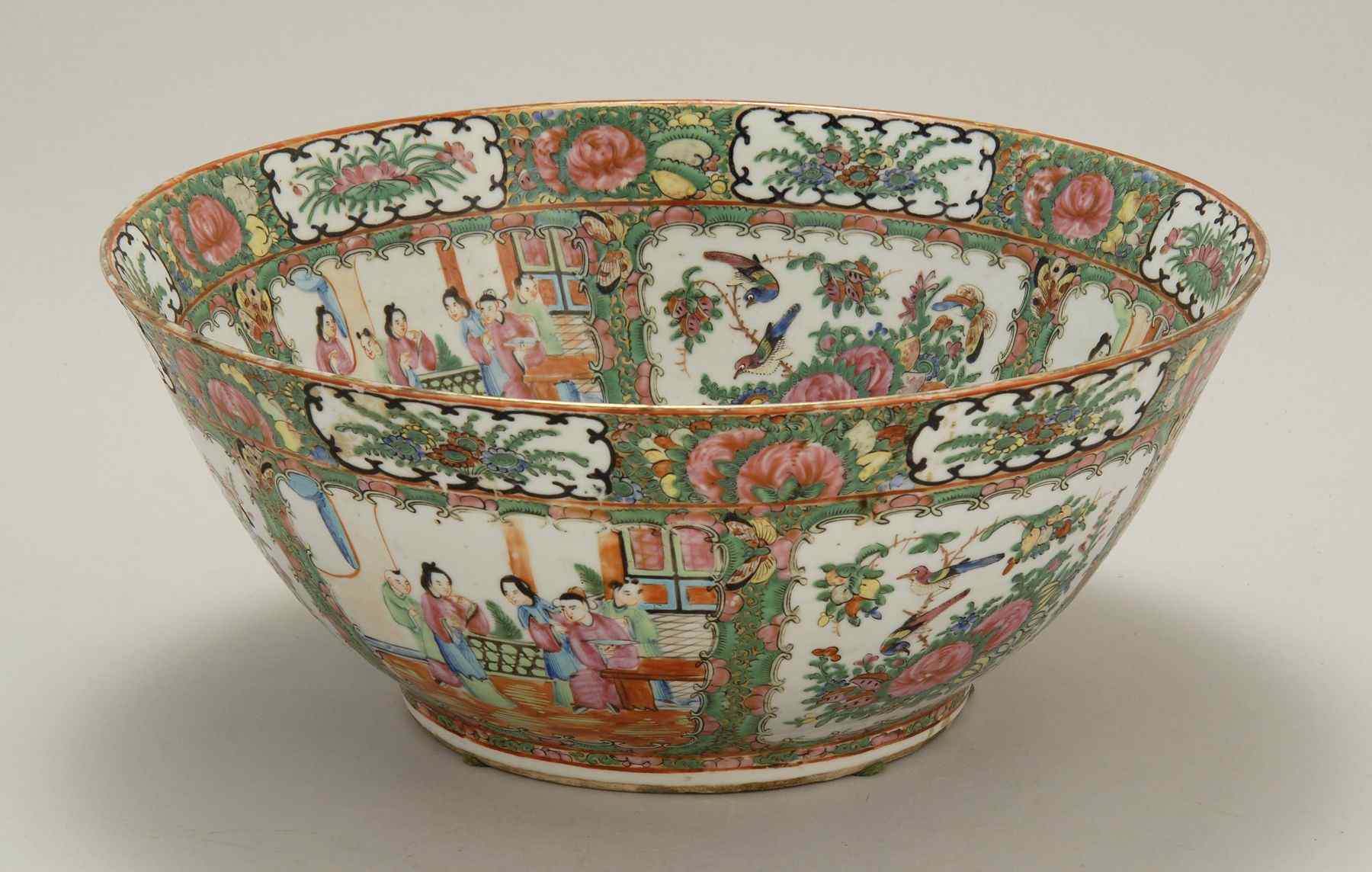 Appraisal: LARGE CHINESE EXPORT ROSE MEDALLION PORCELAIN PUNCHBOWLLast Half of the