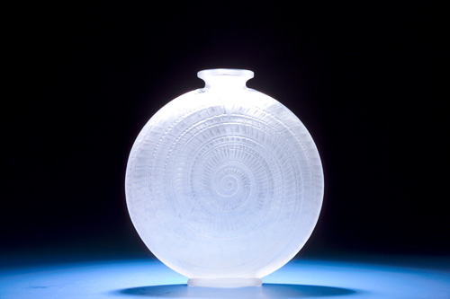 Appraisal: R LALIQUE Vase Escargot clear and frosted ca Engraved R