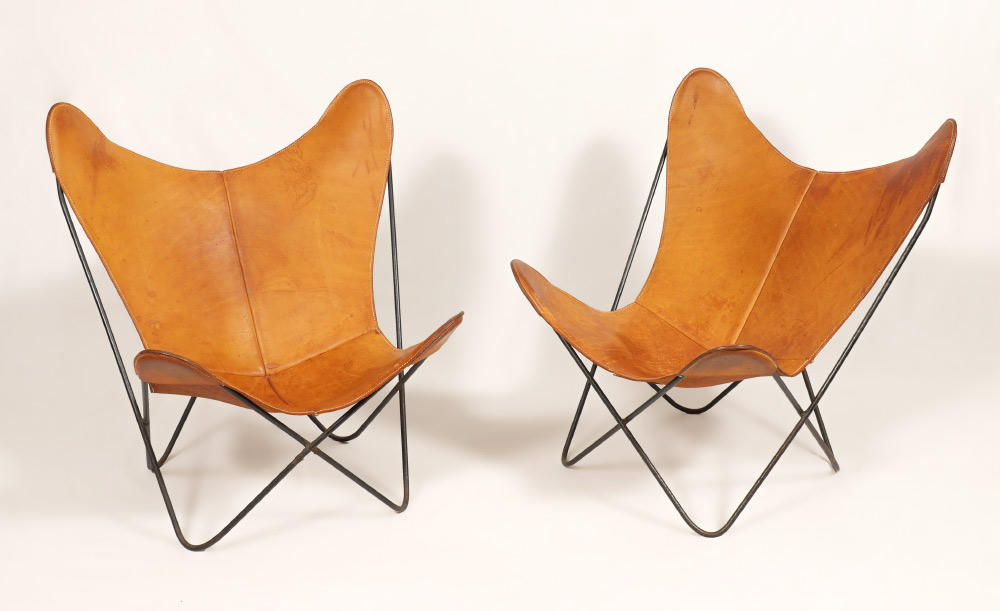 Appraisal: PAIR OF JORGE FERRARI-HARDOY BUTTERFLY LOUNGE CHAIRS Early to mid-