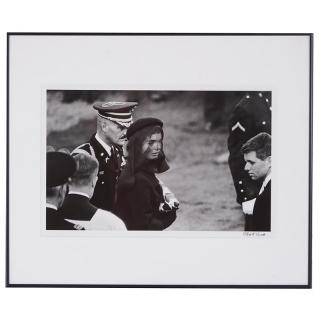 Appraisal: Elliott Erwitt photograph Elliott Erwitt photograph Elliott Erwitt American b