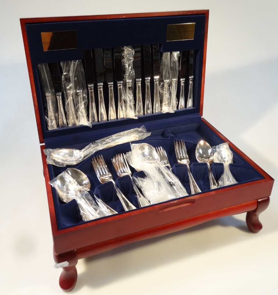 Appraisal: A Viner's gilt silver collection cased canteen of cutlery originally