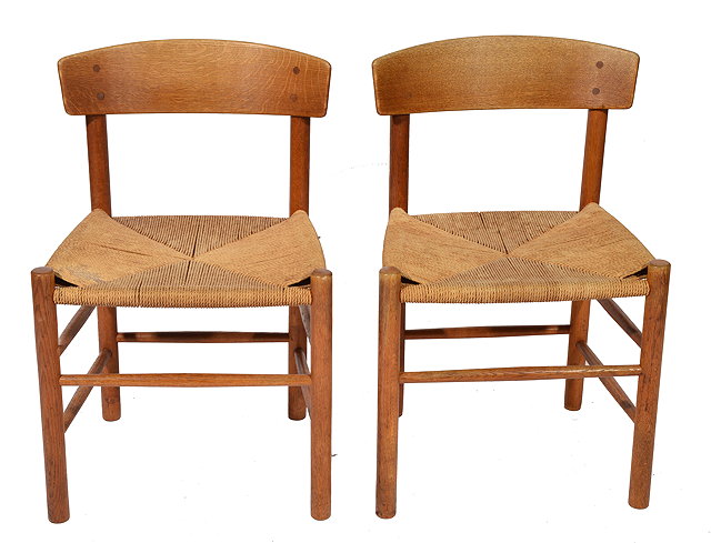 Appraisal: A RETRO TEAK RUSTIC DINING CHAIR AF