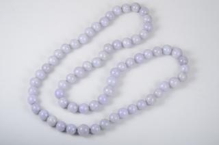 Appraisal: Lavender Jade Bead Necklace Lavender jade bead necklace The uniformed