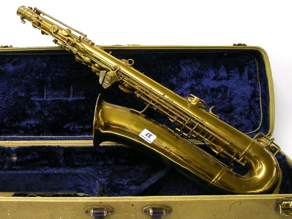 Appraisal: Dearman Gold lacquered tenor saxophone stamped New Super Dearman no