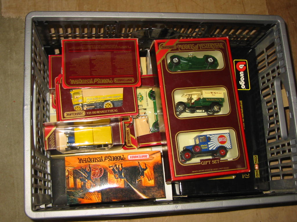 Appraisal: Nine various Matchbox models one Corgi and five small Corgi