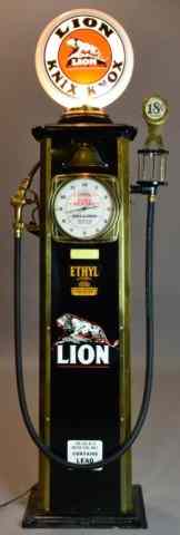 Appraisal: Antique Gas Pump - Lion Knix KnoxBrass pump handle pumps