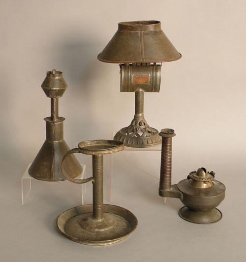 Appraisal: Gufford oil lamp with shade and iron base together with