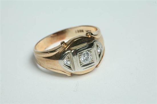 Appraisal: DIAMOND RING White K gold ring with center full cut