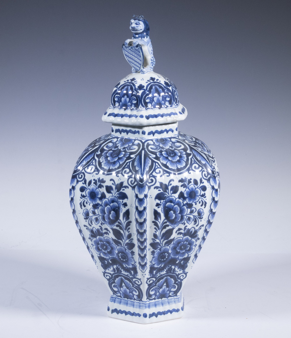 Appraisal: OUD DELFT LIDDED JAR Dutch Blue White Delft Lidded Urn