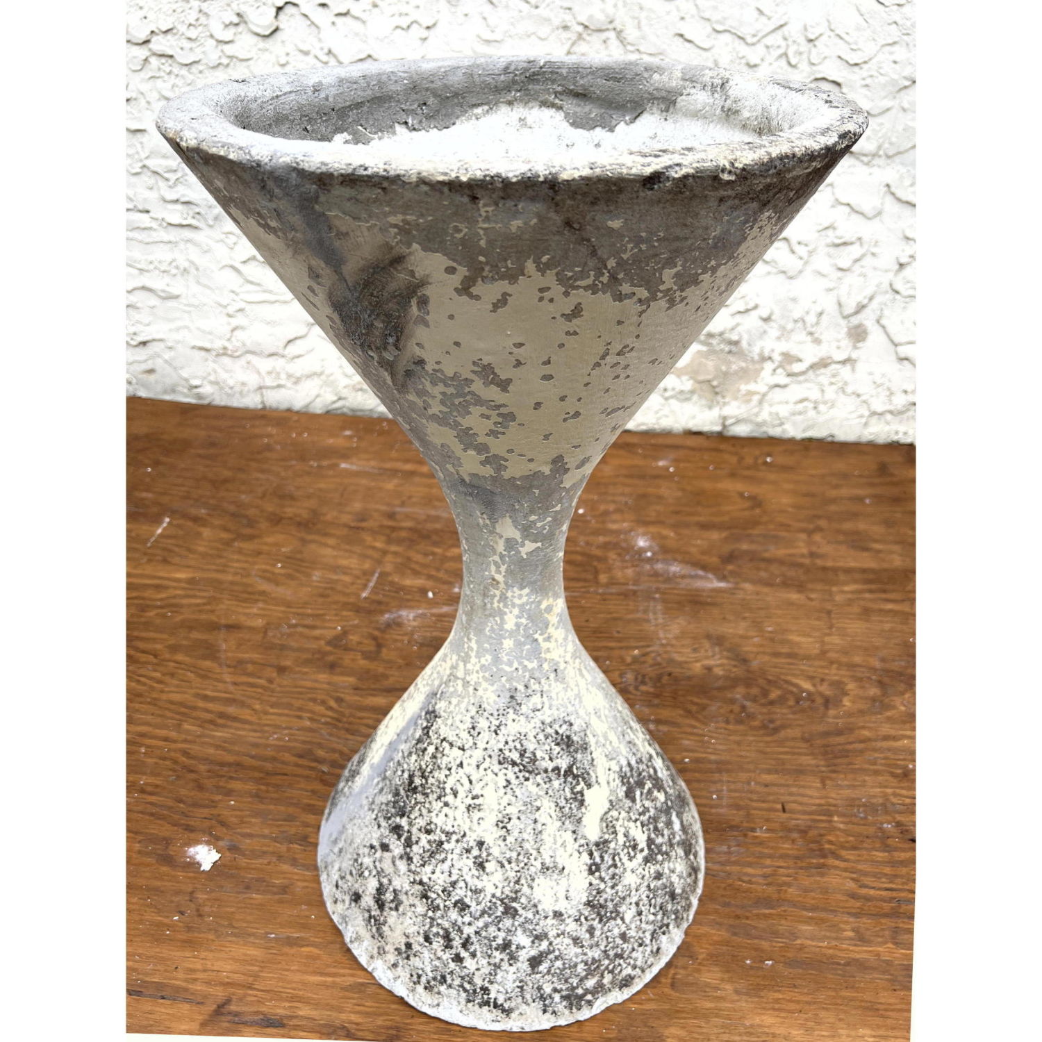 Appraisal: Vintage WILLY GUHL French Diablo Hourglass Planter Garden Patio Outdoor