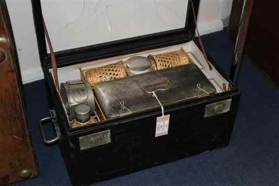 Appraisal: A Drew Sons travelling picnic set in Estimate - General