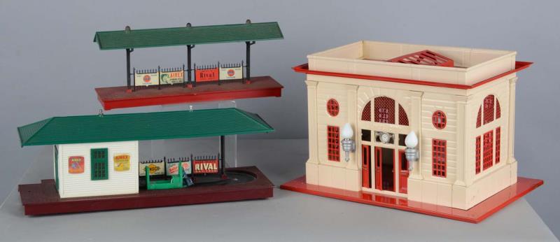 Appraisal: Lot Of Lionel Train Station Buildings Lot of different buildings