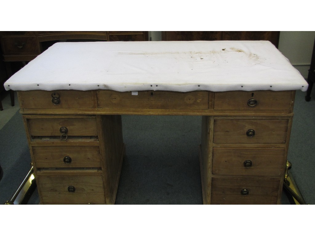 Appraisal: Pine kneehole desk