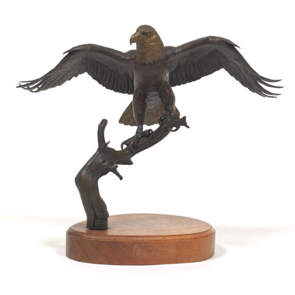 Appraisal: DAVID CHAPPLE AMERICAN B x x Eagle Bronze sculpture of