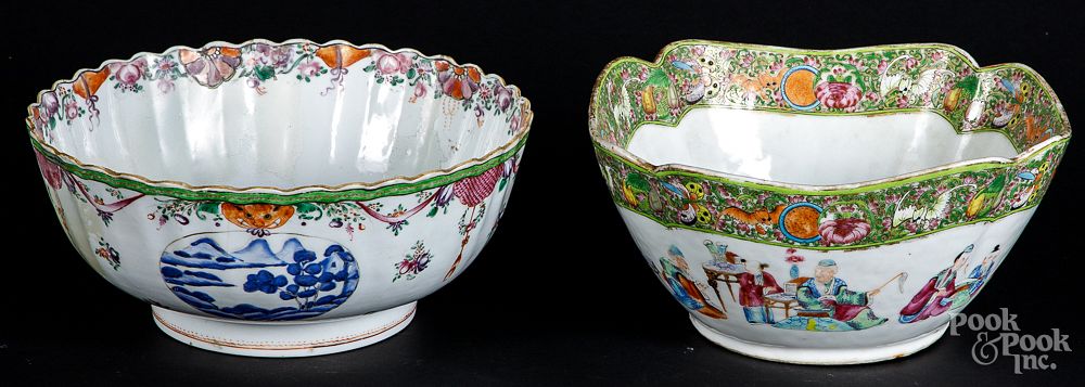 Appraisal: Two Chinese export porcelain bowls th c Two Chinese export