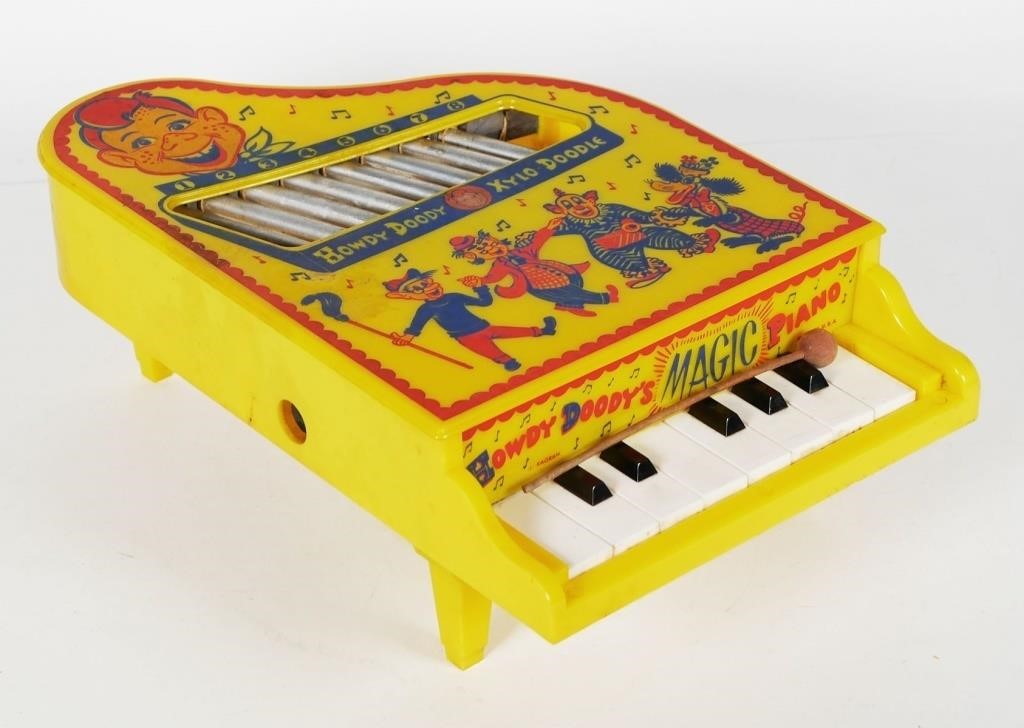 Appraisal: KAGRAN HOWDY DOODY'S MAGIC PIANOHowdy Doody's Magic Piano and Xylo