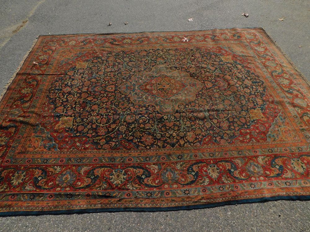 Appraisal: ANTIQUE ROOM SIZE KASHAN RUG Fine antique Kashan room size