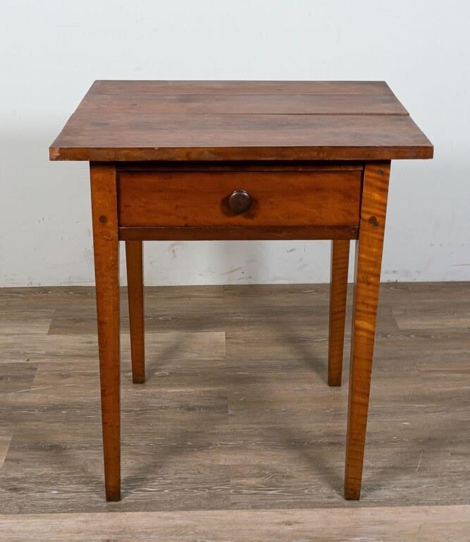 Appraisal: AMERICAN ARTS AND CRAFTS SIDE TABLEAmerican Arts and Crafts side