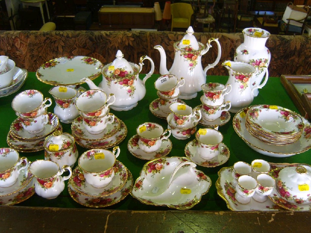 Appraisal: A quantity of royal Albert Old Country Roses pattern tea