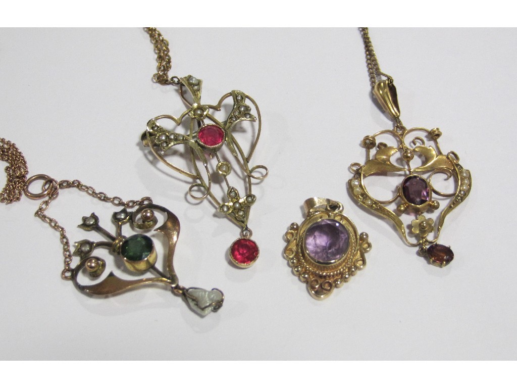 Appraisal: Lot comprising three Edwardian ct gold holbein pendants all with