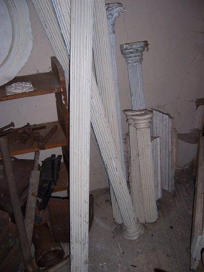 Appraisal: Sundry fluted columns with Corinthian capitals and a quantity of