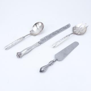 Appraisal: Collection of Four Sterling Handled Tableware Includes serving fork and