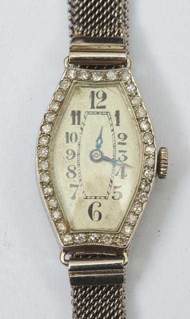 Appraisal: A LADIES CT WHITE GOLD CASED LOZENGE SHAPED WRIST WATCH