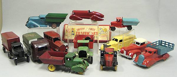 Appraisal: Marx and other Pressed steel cars Lot includes a Marx