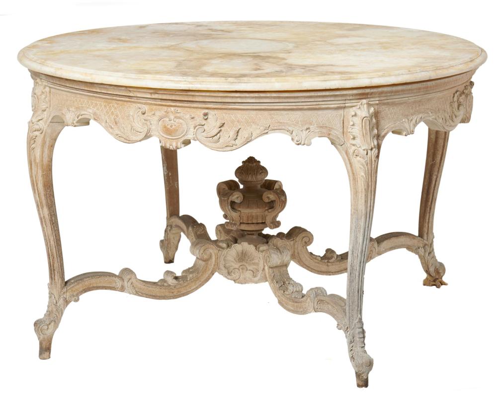 Appraisal: A Louis XV-style round library table Late th early th