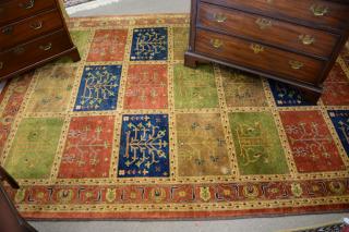 Appraisal: Contemporary Oriental area rug ' x ' Contemporary Oriental area