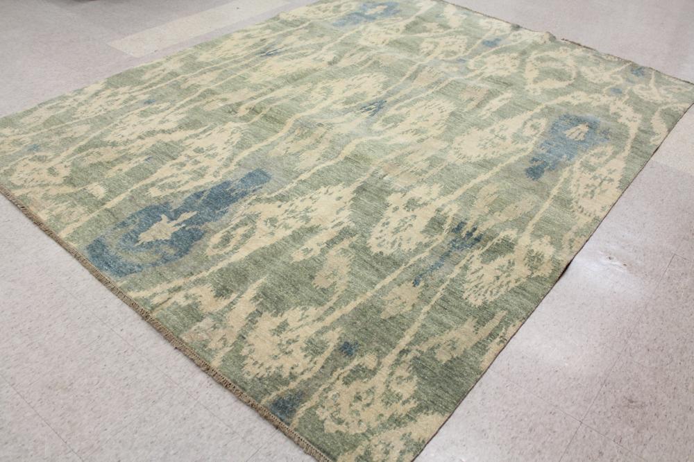 Appraisal: A CONTEMPORARY HAND KNOTTED ORIENTAL WOOL CARPET overall borderless abstract