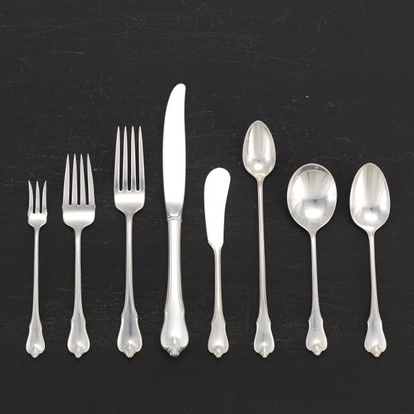 Appraisal: WALLACE STERLING SILVER FLATWARE GRAND COLONIAL PATTERN Total pieces including