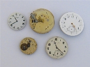 Appraisal: A mixed lot of watch movements including a Courvoisier Freres